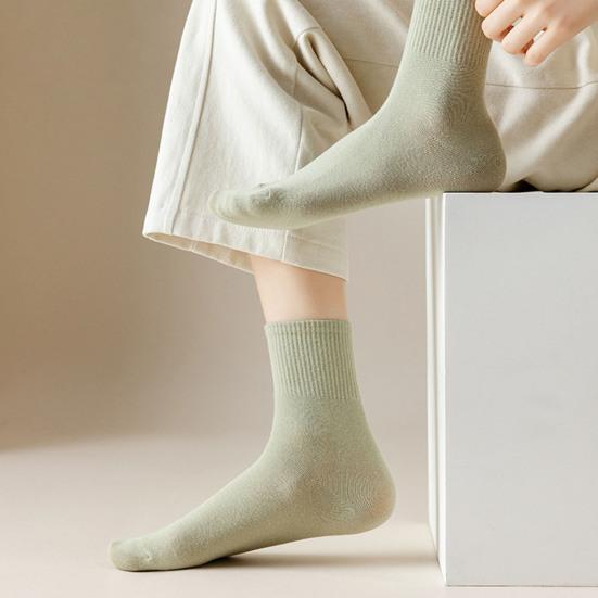1 пара женских хлопковых носков средней длины без запаха тонкие однотонные высокоэластичные противоскользящие впитывающие пот не садящиеся спортивные носки на все сезоны