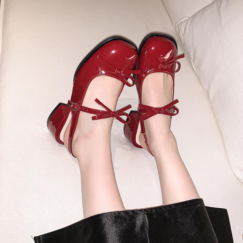 Модные горячо продаваемые 2025 босоножки на блочном каблуке  Новый круглый носок с неглубоким вырезом и бантом на одном ремешке, противоскользящие, износостойкие, с закрытым носком, на каблуке-рюмочке