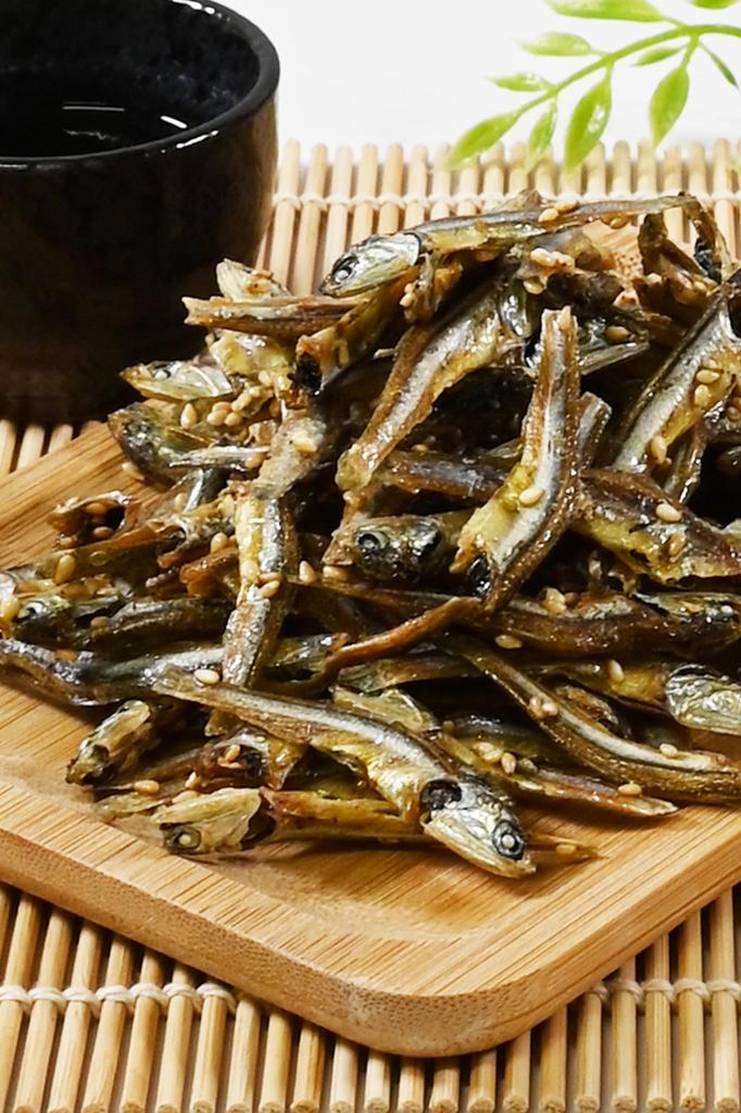 Tsumami Kura Domestic Dried Sardine Snack Sardine Crackers Thin Baked Edible Dried Fish Delicacy with Calcium 450g