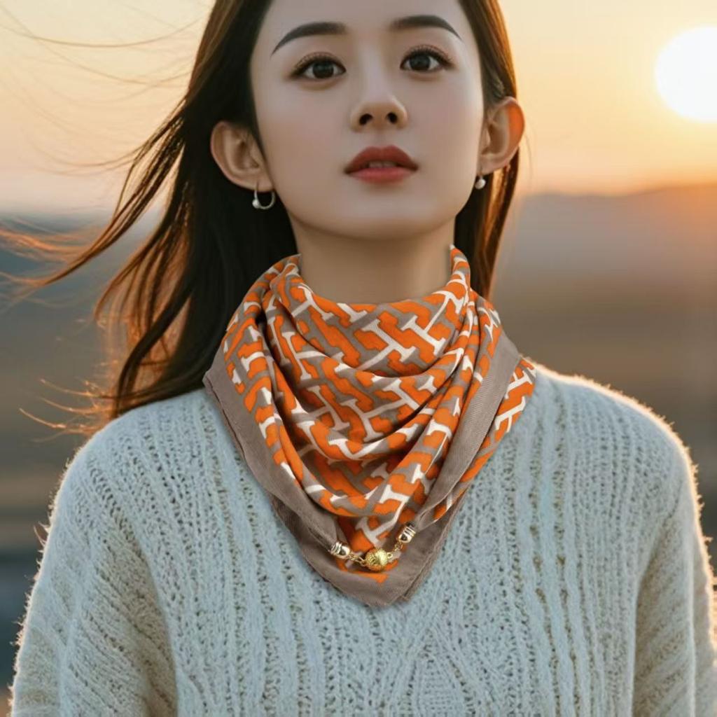Luxury Design Magnetic Triangle Neck Protection Scarf For Women Cotton And Linen Scarf High-end Neck Scarf Spring Autumn Bandana