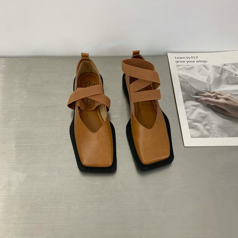 Маленькие кожаные туфли женские весна 2024 новые универсальные модные туфли с квадратным носком и плоским дном с неглубоким носком ленивые мокасины