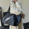 2026 Новая сумка-тоут большой вместимости Сумка для поездок на работу Модная сумка под мышку на плечо Булочка Мамина сумка Сумка для покупок Кожаная женская сумка