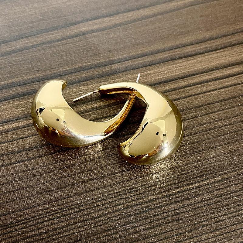 Металлические серьги, золотые серьги, легкая роскошь на осень и зиму, ощущение высокого класса, золотые серьги в гонконгском стиле с уникальным темпераментом для женщин