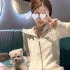 Женская приталенная толстовка на молнии: Универсальная и flattering спортивная куртка