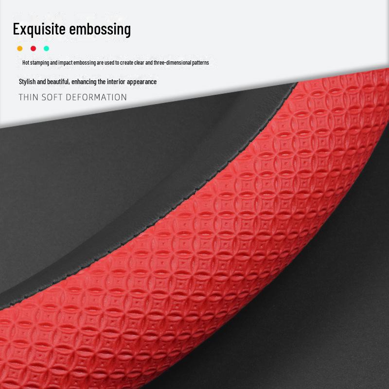 19-23 Geely Binyue Steering Wheel Cover: Cool Carbon Fiber and Leather Design