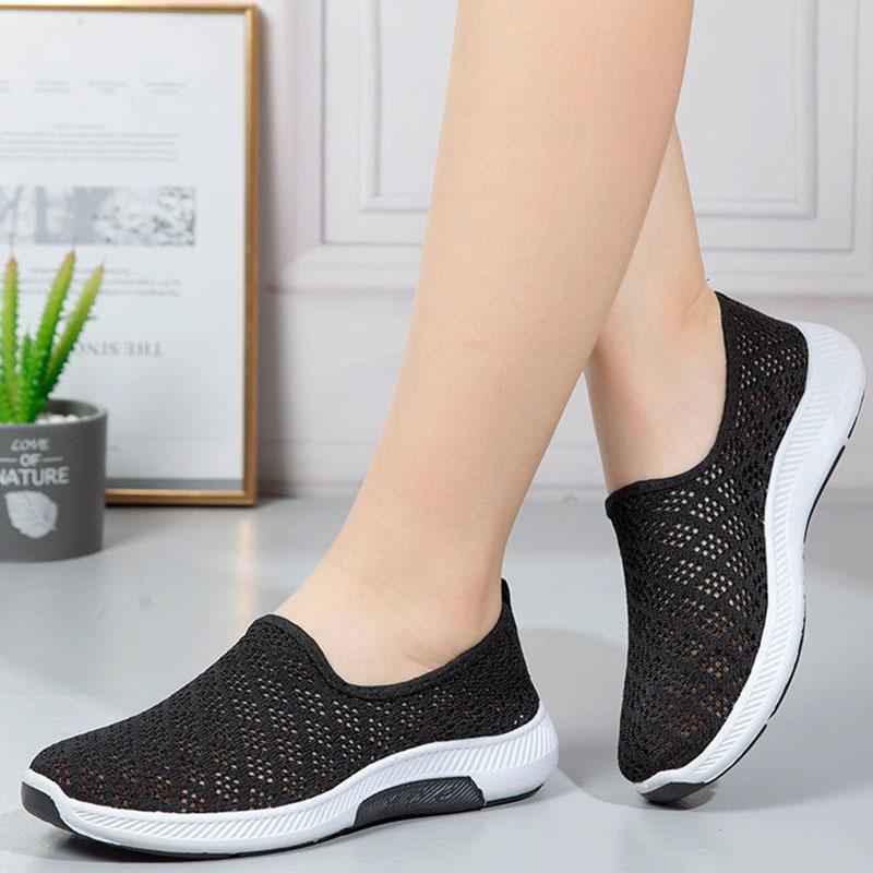 Обувь Старая Пекинская тканевая обувь Мягкая подошва Нескользящая обувь для спорта и отдыха с одним стременем Обувь для матерей среднего и пожилого возраста Удобная обувь с сеткой