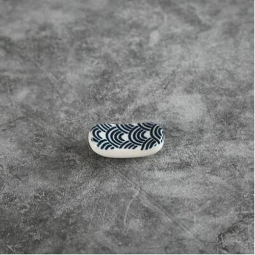 Japanese Style Ceramic Chopstick Rest Nordic Minimalist Home Hotel Spoon Chopstick Holder