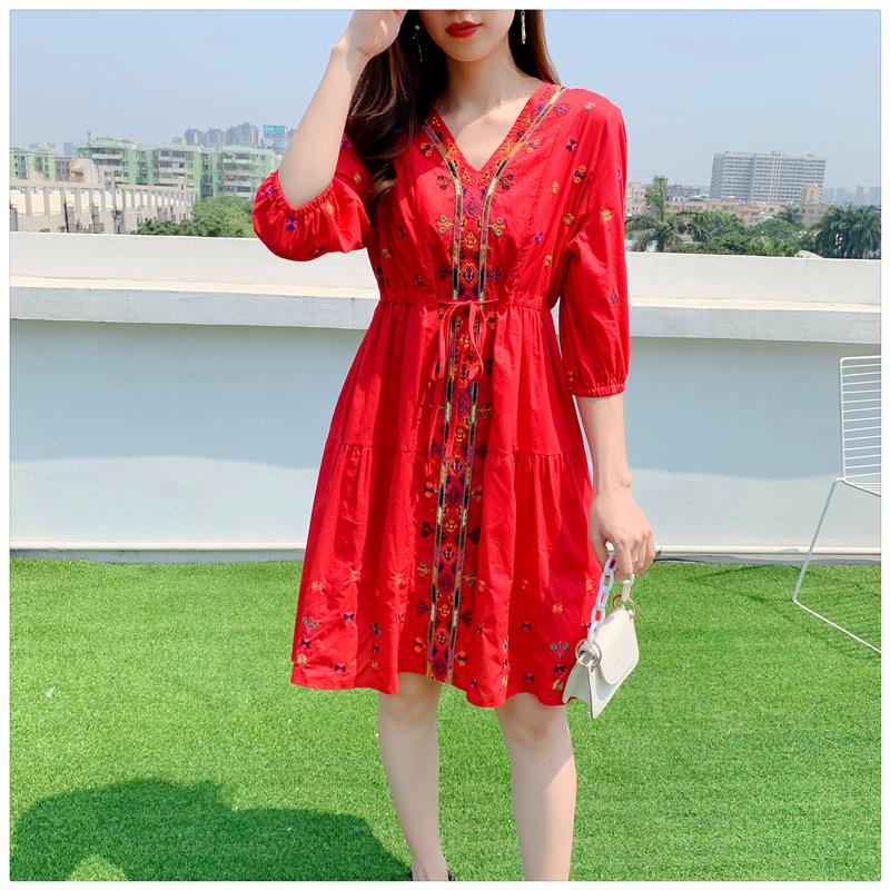 Bohemian Dresses Women Retro Ethnic Style Embroidered V-neck Drawstring Waistband Dress Slimming Bubble Sleeve Holiday Vestidos