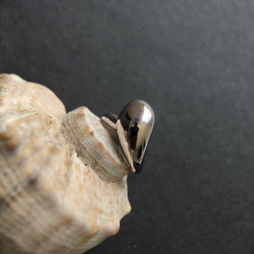 Серебряное кольцо с без камней, вес изделия 3,23 гр (2185772)