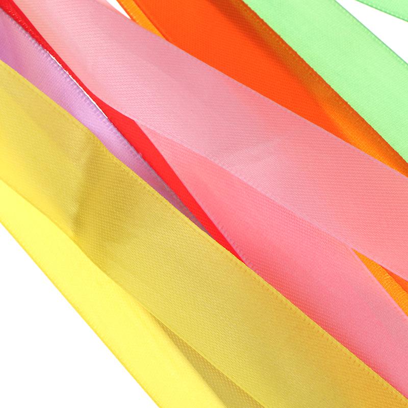 Красочные ленты танцевальный реквизит Радужный шелк Деревянные кольца колокольчики для рукопожатия для детских садов