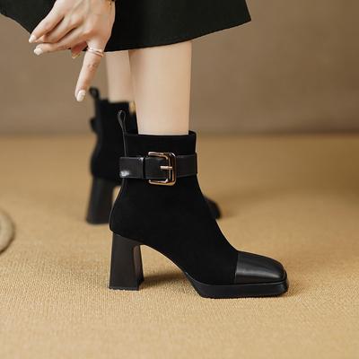 Женские туфли на высоком каблуке из кожи и замши в стиле пэчворк с квадратным носком и толстым каблуком. Современные женские ботинки на осень-зиму. Модная повседневная обувь.