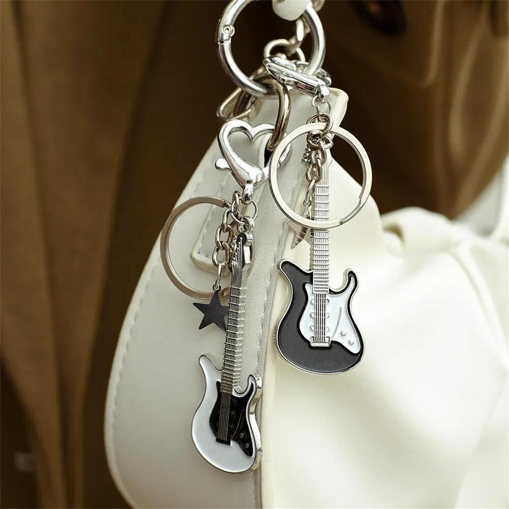 Guitar Love Heart Key Chain for Men Women Star Sweet Keychain Cool Trendy Fashion Pendant Rock Punk Vintage Accessories Gift