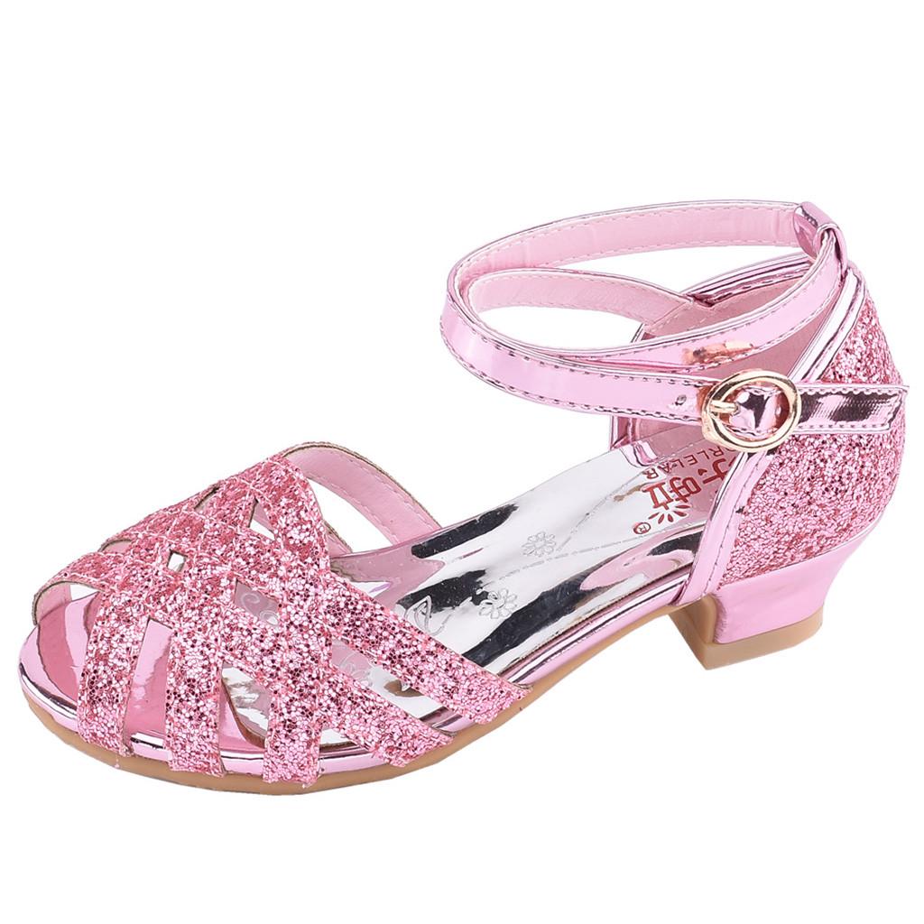 Нарядные блестящие детские туфельки на изящном каблучке для девочек