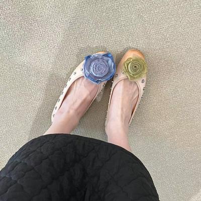 Туфли-балетки в стиле ретро с заклепками и цветами в стиле Чэнду, женские весенне-летние туфли на плоской подошве, с круглым носком и мелким вырезом, на одну педаль