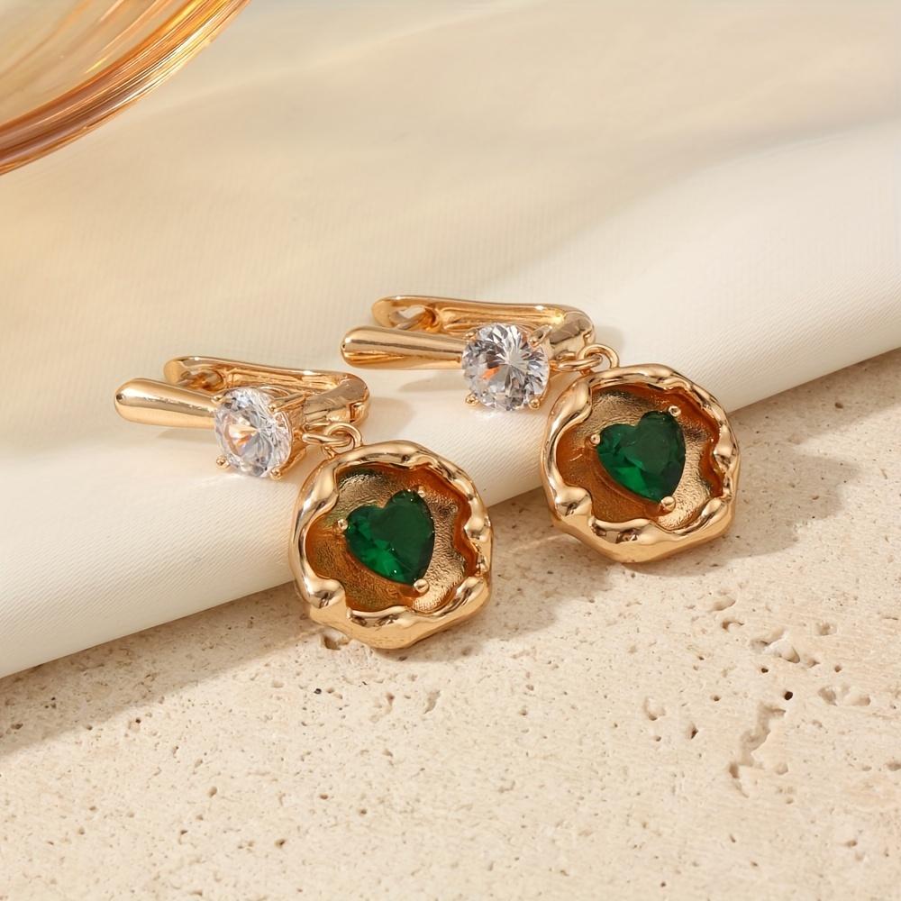 Зеленые серьги-подвески в форме сердца из циркония для женщин 2025 Новая модная личность Золотые аксессуары для вечеринок