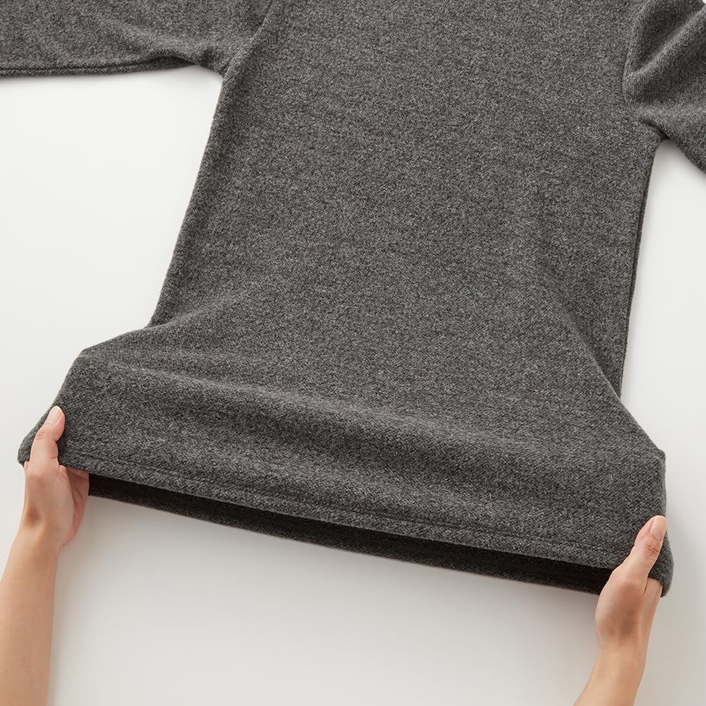 GUNZE Hot Magic Inner Shirt Equivalent To 5 Layers of Cotton Long Black Size LL (Warmth Underwear), Sleeve, V-Neck, Moisture-Wicking, Double-Sided