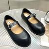 Мода Женская Мода Балетки Весна Новые Круглый Носок Мелкий Вырез Металлическая Пряжка А-образный Силуэт Противоскользящие Износостойкие Одинарные Туфли