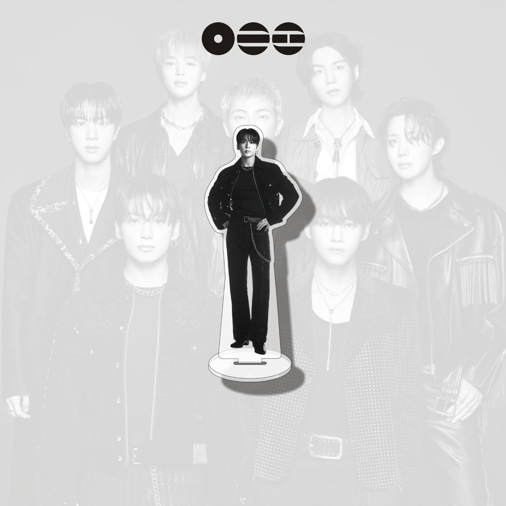 8 шт. Акриловая подставка BTS World Tour, Черно-белый рок-стиль, Фигурка участника и группы, Подставка для демонстрации, Декор для стола фанатов Kpop ARMY
