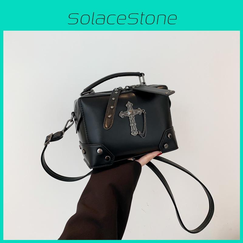 Street Style Crossbody Bag With Pu Material And Chain Stitching For Casual Wear