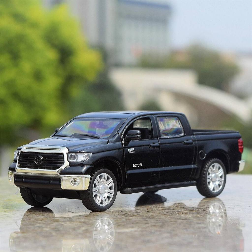 Toyota Tundra Пикап Моделирование Литые и игрушечные транспортные средства Звуки и Свет Инерционный Автомобиль 1:32 модели из сплава в подарок на день рождения