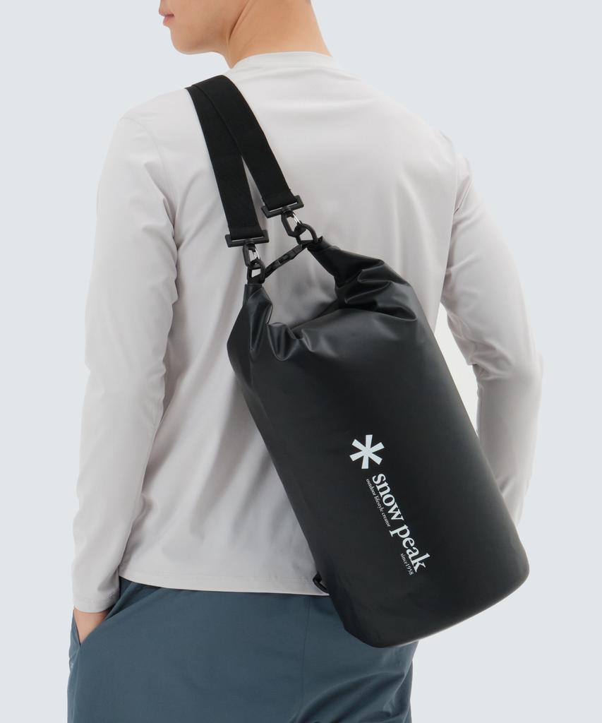 Водонепроницаемый мешок Snowpeak Apparel Water Dry Bag 20 л (S25Mufbg73) черный