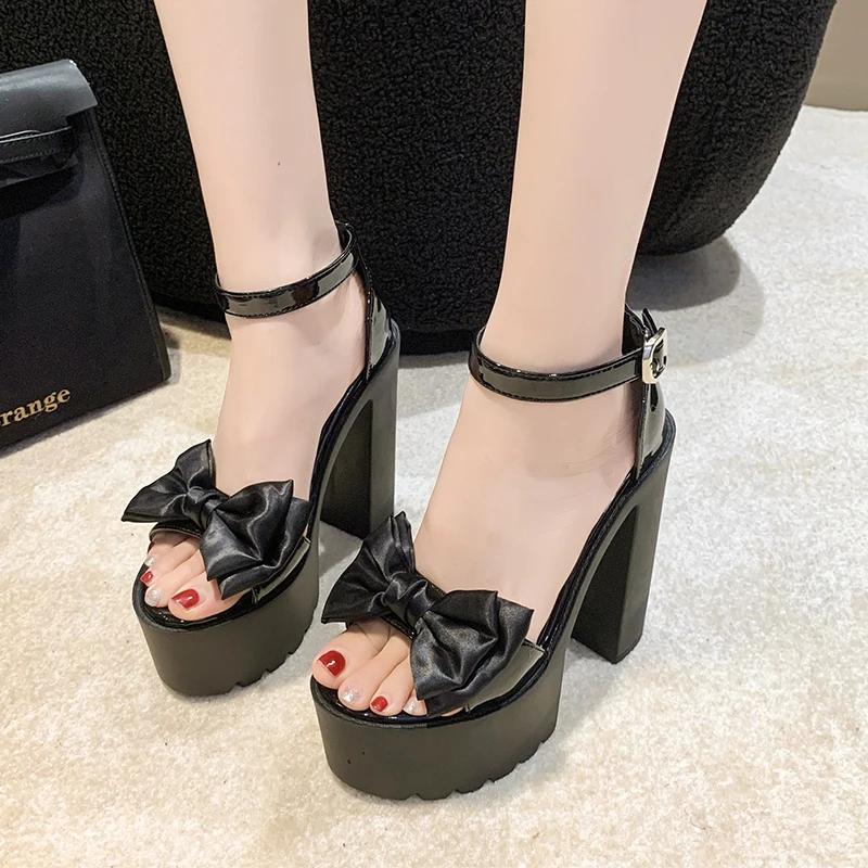 Модные женские сандалии 2025 Новая летняя обувь Тренд Черный Белый Модные сандалии на высоком каблуке с бантом-бабочкой Повседневные сандалии на массивной платформе Женские