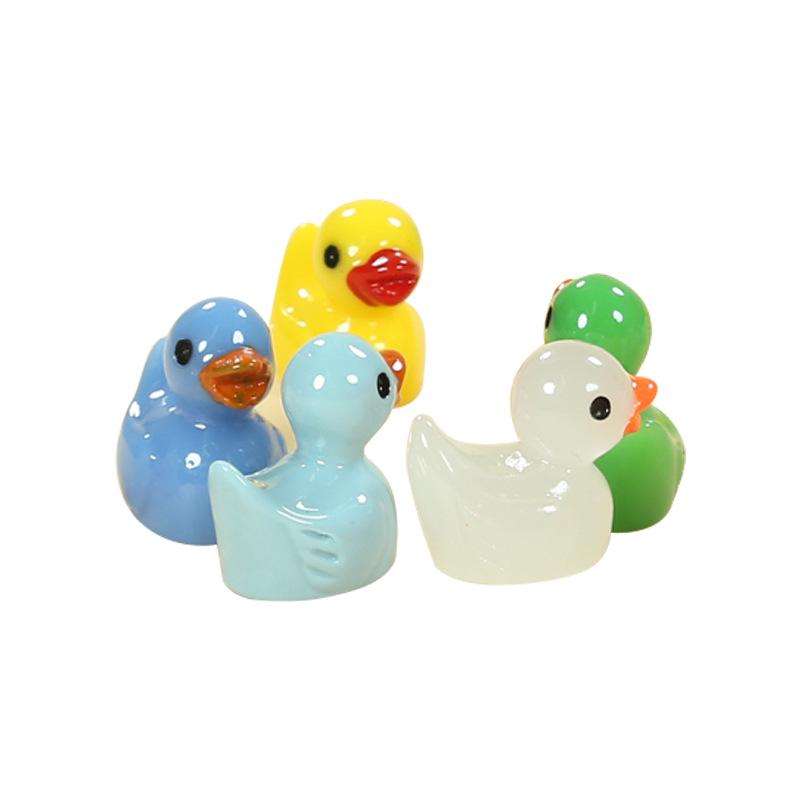 Miniature Colorful Luminous Duck Resin Ornaments for Micro Landscape and Moss Decor