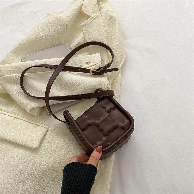 Trendy Minimalist Shoulder Bag For Women 2023 Summer Casual Commuter Crossbody Bag