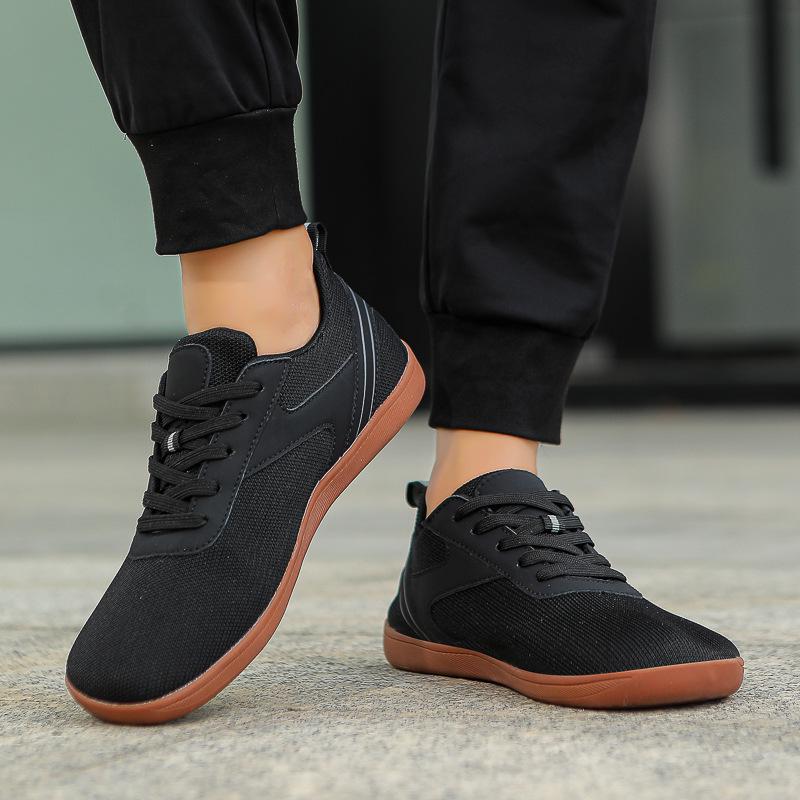 Men's and Women's Breathable Wide-Toe Comfortable Flyknit Walking Shoes with Soft Soles