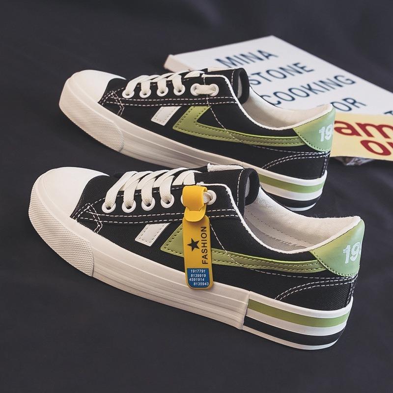 Маленькие белые туфли женские весенне-осенние низкие парусиновые туфли весна новая студенческая универсальная обувь на резиновой подошве