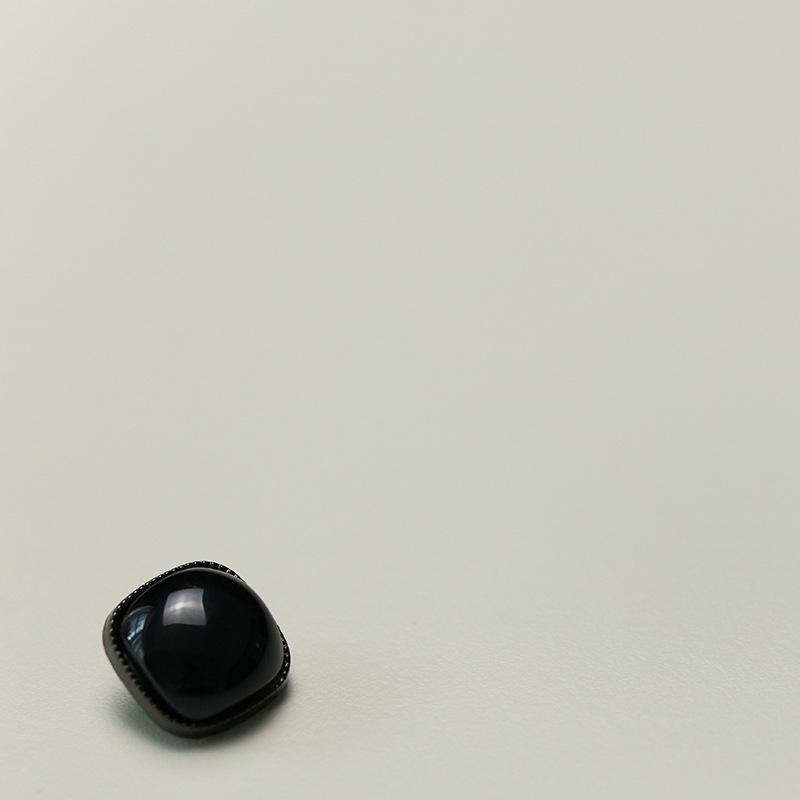 Xiaoxiang Французский ретро-стиль Металлическая пуговица Квадратная имитация ракушки Жемчужная декоративная пуговица свитер кардиган рубашка пуговица