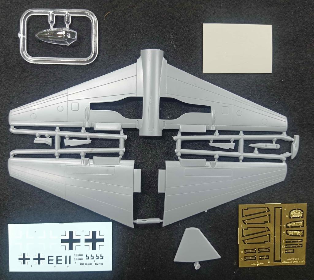 Пластиковый модельный набор Micromill Blohm Voss Ground Attack Aircraft 1/72 & P.193 MKR72-033 (Самолет)