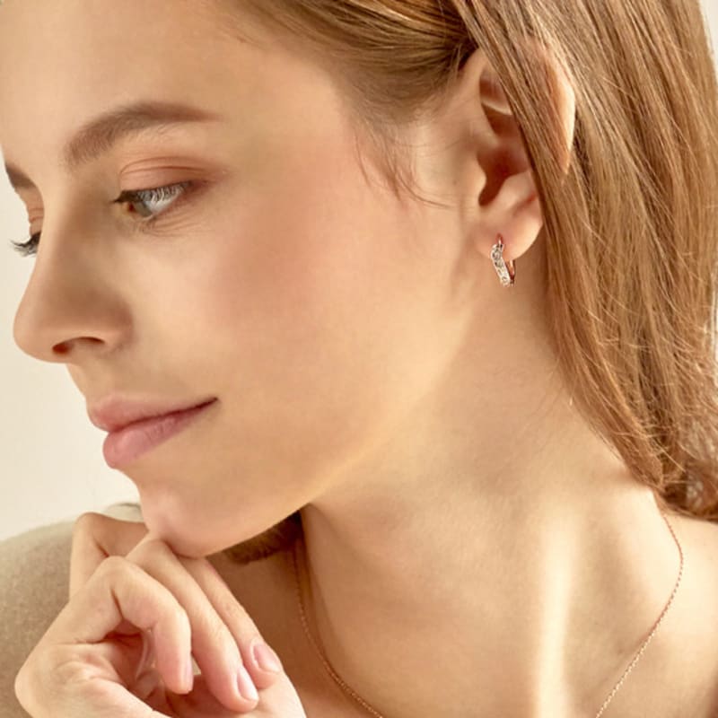 ELLE Jewelry 14K Wave Line One-Touch Earrings (Gold Pin) ELGPEE407