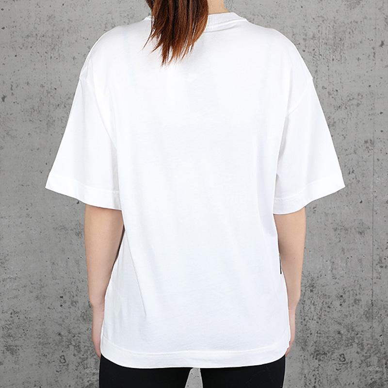 Nike T Shirts Women's White Crew Neck Moderate Straight Fit CJ3106-100