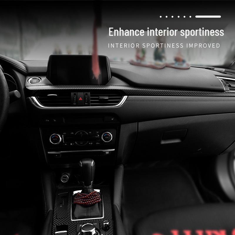 Наклейка на внутреннюю консоль Mazda Atenza 17-18 из углеродного волокна