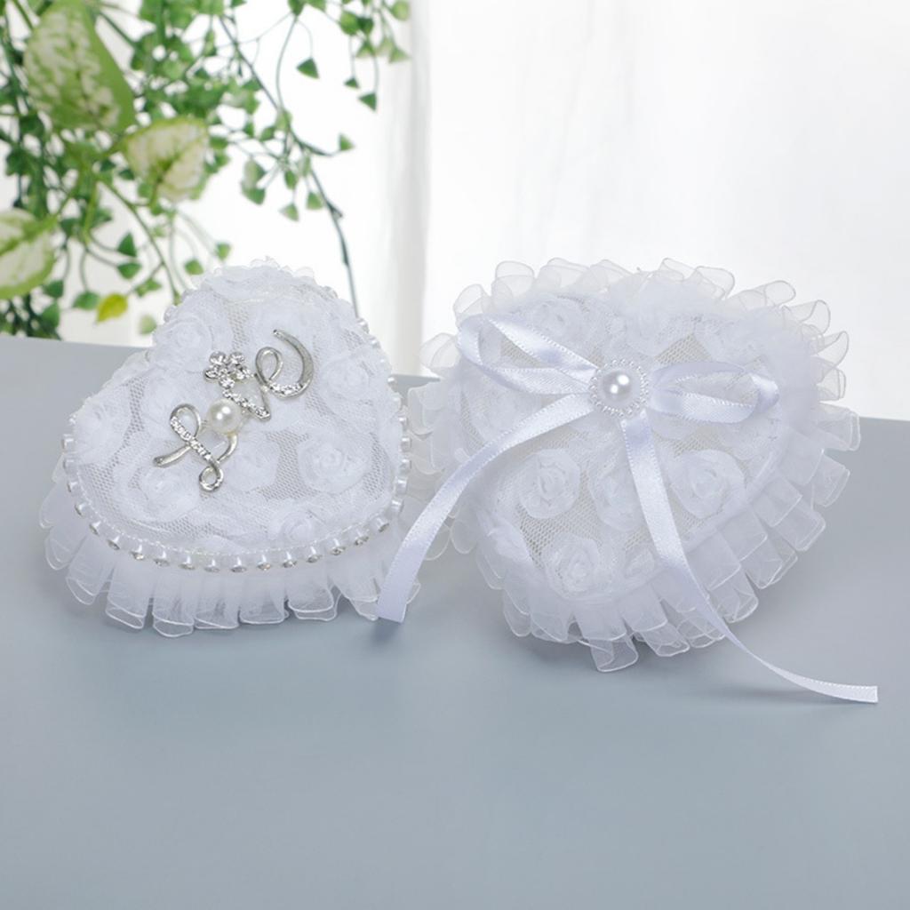 Подушка для обручальных колец Коробка в форме сердца, белый романтический кружевной держатель для жемчужных колец с лентой для свадебной церемонии