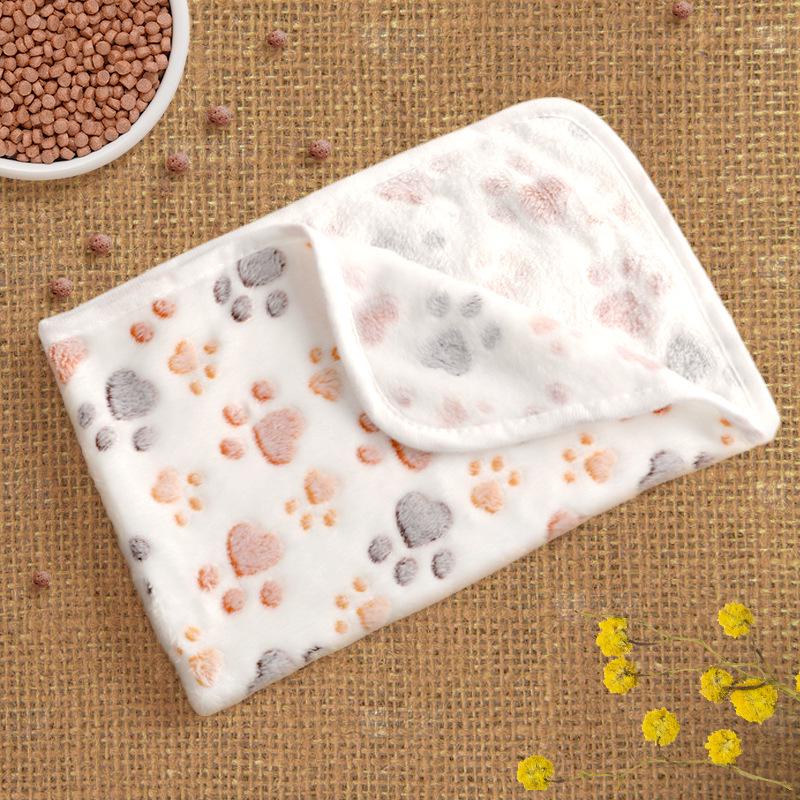 Самонагревающийся зимний коврик для питомцев: Теплая спальная подушка для собак и кошек