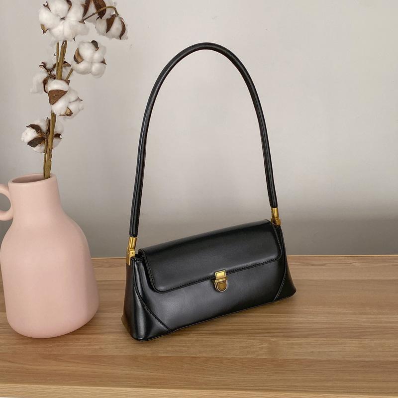 2025 trendy girl summer retro Internet celebrity with the same armpit niche design sense solid color shoulder portable atmosphere women bag