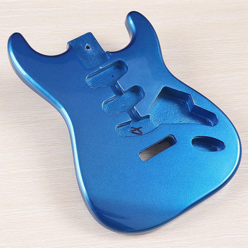 Metallic Blue Glossy Poplar Electric Guitar Body with Three Single-Coil Pickups for DIY Modification