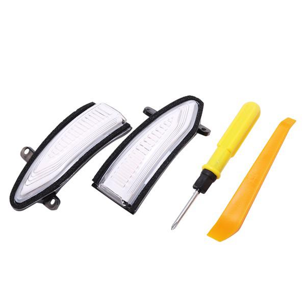 Rearview Mirror Turn Signal Light for Sylphy, Teana, Livina, and Qashqai
