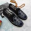 Fashion Classic Chinese Embroidered Men's Flats Shoes Slip On Casual Canvas Shoes Black Comfortable Loafers Flats Men Mocasines Hombre