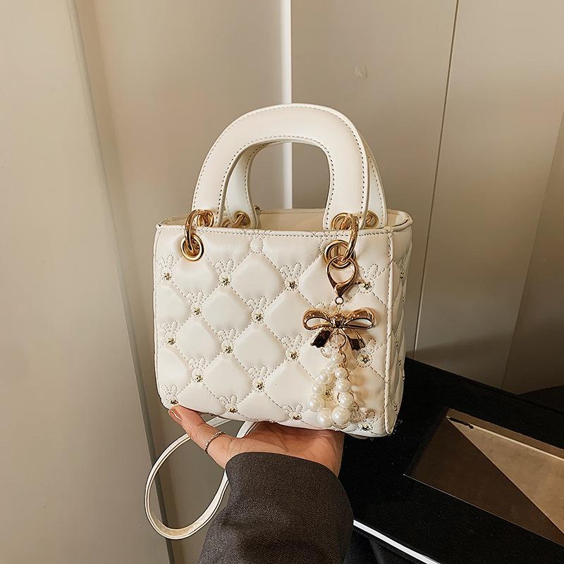 Spring New Princess Diana Bag Women's Casual Handbag Niche Texture Fashionable Versatile Shoulder Messenger Bag