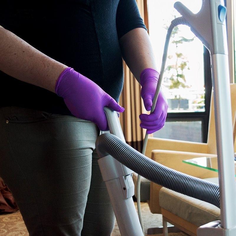 20/50/100 ШТ. Фиолетовые одноразовые нитриловые перчатки, бытовые перчатки для уборки для салона красоты, косметолога, маникюра, латексные и без пудры