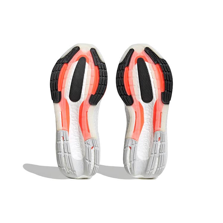 Новые Adidas Ultra Boost Светло-белый Черный Солнечно-красный HQ6351