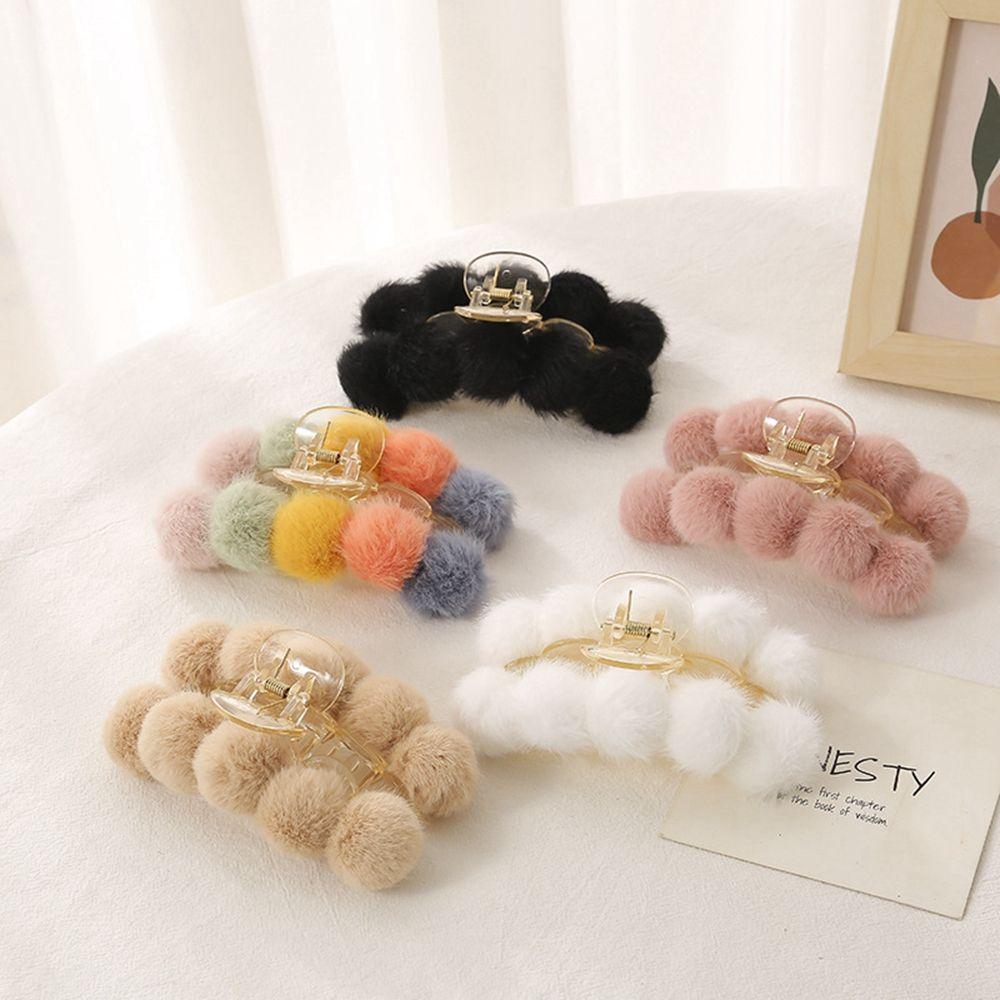Winter Headwear Korean Style Hair Clip Plastic Grasp Clip Female Hair Accessories Plush Hair Claw