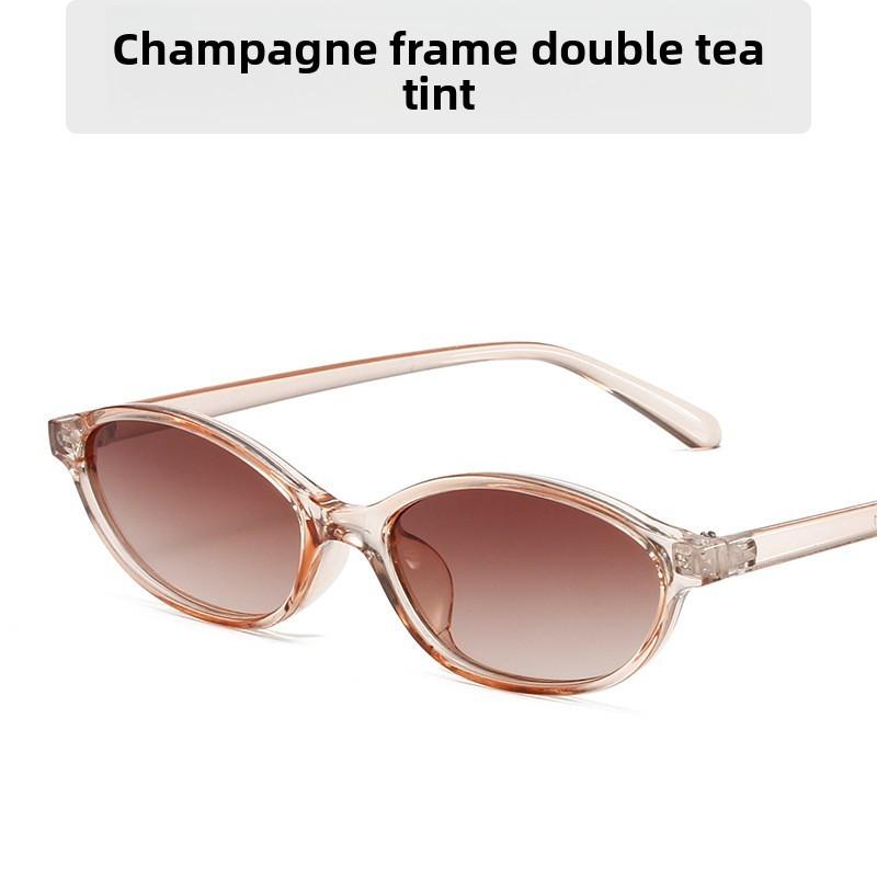 Stylish Black Frame Sunwear With Tinted Lenses For Casual Daywear And Events