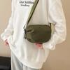 Наплечная сумка-мессенджер Новая женская наплечная сумка Тренд шоппинга 2025 Маленькая квадратная сумка в иностранном стиле Модная повседневная тканевая сумка