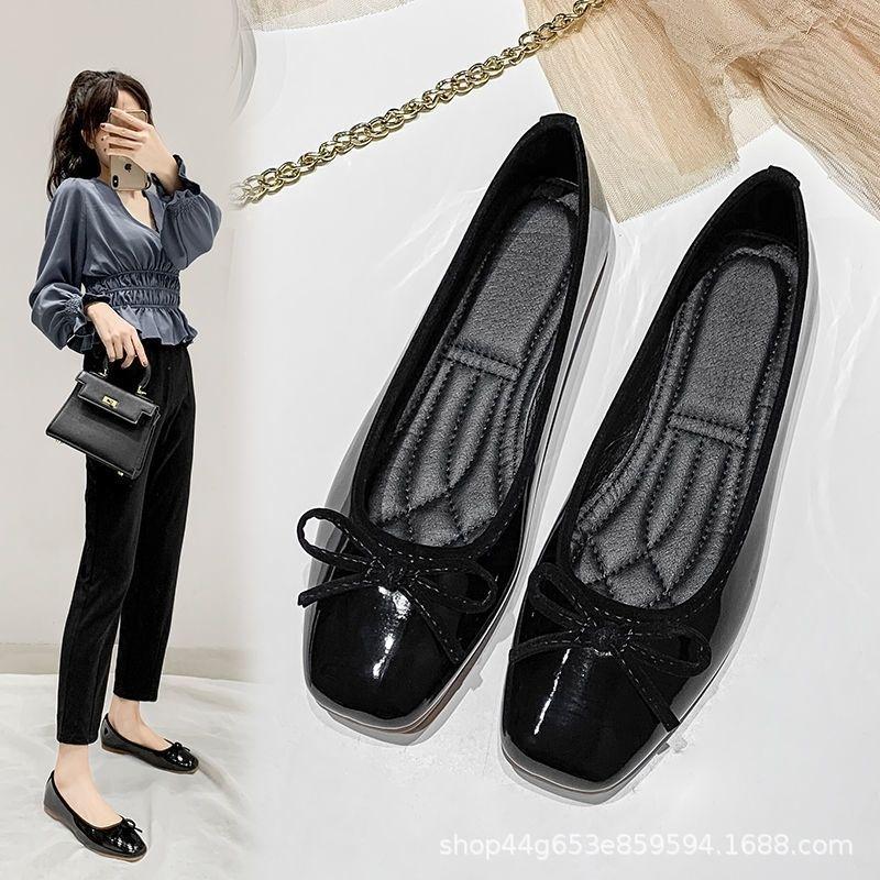 Мода 2024 года, женская новая весна и осень, универсальные туфли на плоской подошве с квадратным носком и неглубоким носком, легкая красная женская повседневная обувь