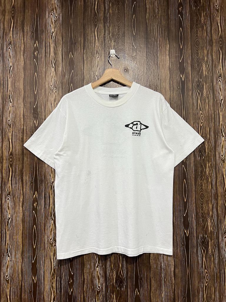 Vintage 90s Airwalk T-Shirt / Surfwear / Skatewear / Streetwear / Size M