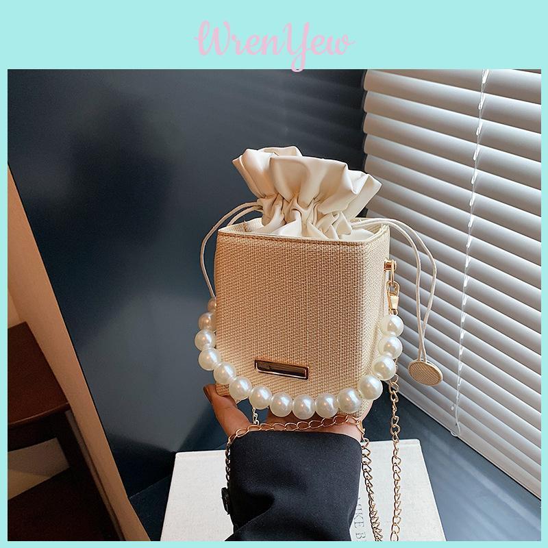 Fashionable Medium Sized Bucket Bag Versatile Daily Use Handbag For Women Available In Multiple Colors